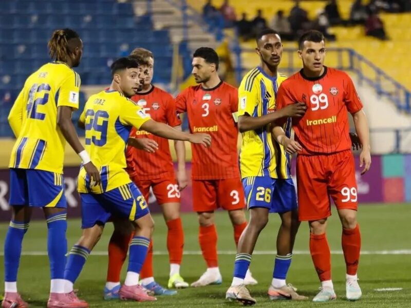 پیشنهاد جدید برای ادامه لیگ برتر / استقلال و تراکتور علیه پرسپولیس متحد شدند