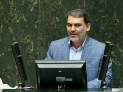 گزارش جدید از وضعیت بورس ایران/ زنگنه: سرمایه‌ها از بازار خارج نشده‌اند