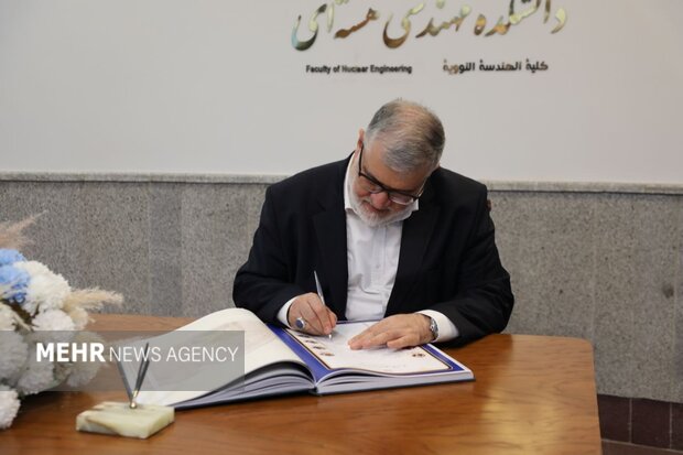 استاندار تهران:حفاظت از محیط زیست تضمینکننده آینده پایدار جامعه است