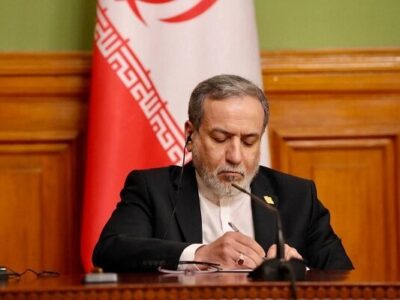 عراقچی خطاب به میشل عون: لبنان را از دست دشمن واقعی خود نجات دهید