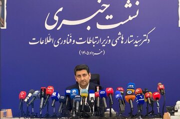 «وایت‌لیست» شدن اینترنت شدنی است؟ / وزیر ارتباطات: این نگاه ریشه نوآوری را در کشور خشک می‌کند