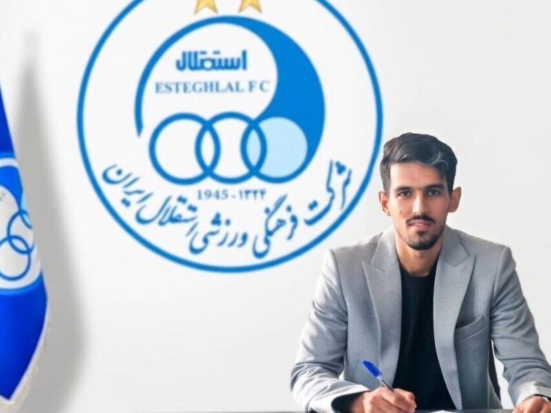اسلامی قراردادش را با آبیها تمدید کرد/ خبر خوش برای طرفداران استقلال