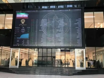 بازار سهام در دو راهی؛ شاخص کل ریخت، شاخص هم‌وزن صعود کرد/ نقدینگی کجا رفت؟