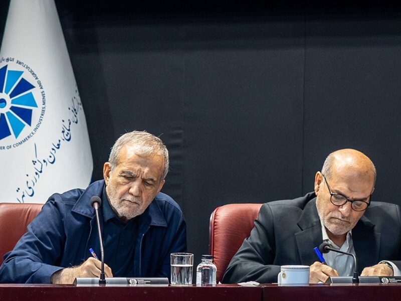 دستور رئیس‌جمهور برای بررسی طلب چهار میلیارد یورویی واردکنندگان کالاهای اساسی
