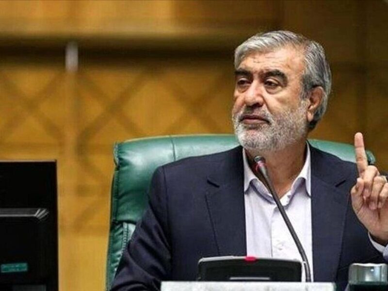 هشدار رئیس کمیسیون امنیت ملی به سربازان آمریکایی / بدون ثانیهای درنگ فرار کنید