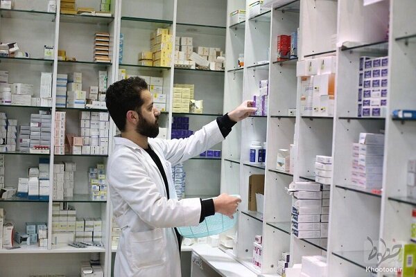 ارائه بیش از ۶۰۰ هزار خدمت دارویی در ۳۸ داروخانه جمعیت هلالاحمر