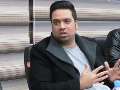 خبرنگار مانند پزشک بدون دانش تخصصی نمی‌تواند فعالیت حرفه‌ای داشته باشد