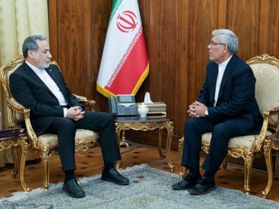 دیدار سفیر جدید ایران در بلاروس با وزیر امور خارجه