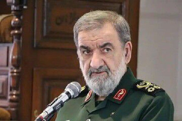 سرلشکر رضایی: تاکیدات امروز رهبر معظم انقلاب روشن و غیرقابل تفسیر است