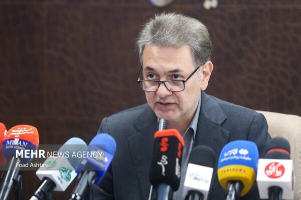 ناصحی: تلاش می‌کنیم هر ایرانی از پوشش بیمه سلامت برخوردار شود