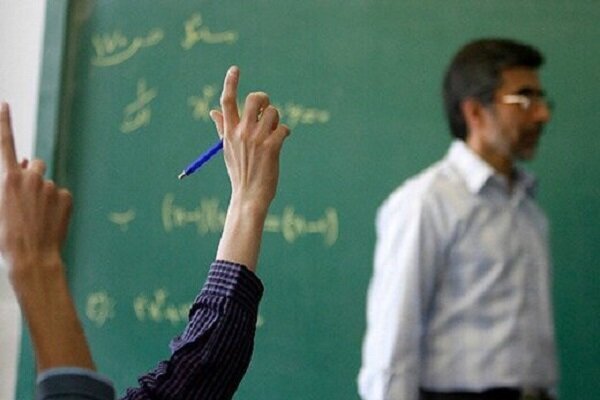 استعفای معلم‌ها ترند فضای مجازی شد؛ هزینه‌ها ۷۰ میلیون، درآمد ۲۵ میلیون / دغدغه‌ معیشتی کیفیت آموزش را کاهش داده است