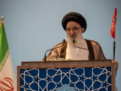 امام جمعه کرج: سلاح نفوذ از سلاحهای نظامی خطرناکتر است
