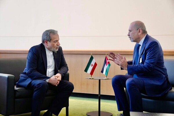 عراقچی و وزیر امور خارجه اردن دیدار کردند